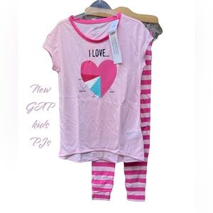 GAP Kids Short Sleeve and Pants Pj Set.